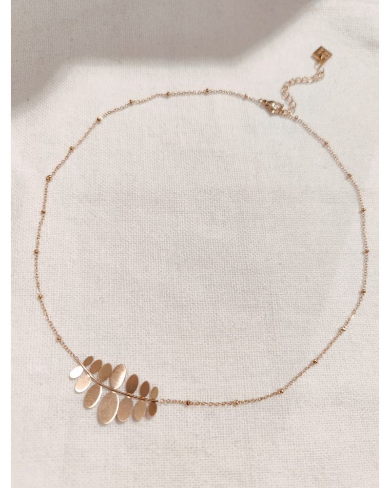 Collier feuille dorée