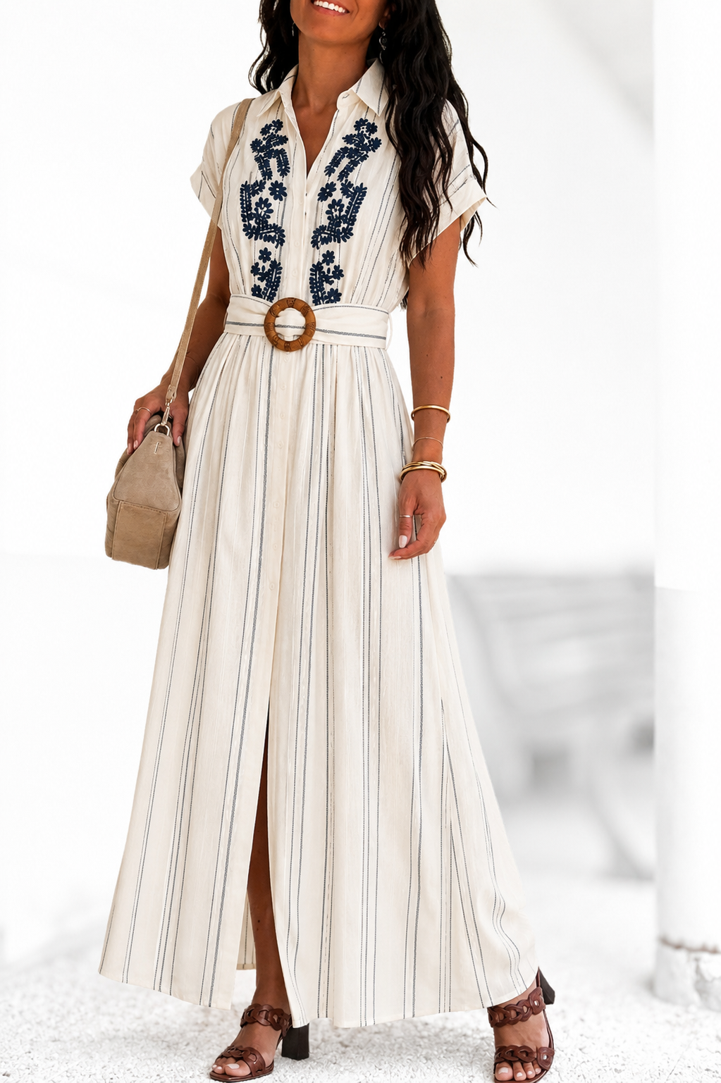 Robe chemise longue brodée écrue & marine