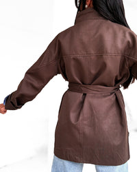 Veste mi-longue chocolat ceinturée