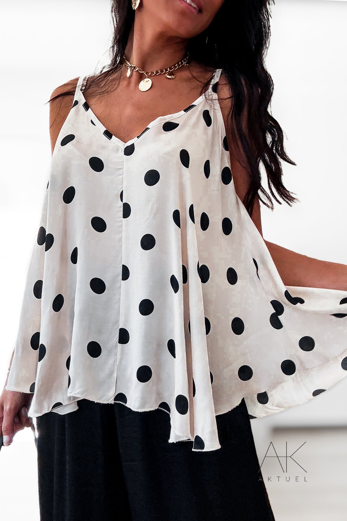 Top fluide à pois écru