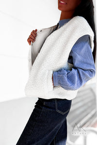 Gilet écru sans manches en sherpa