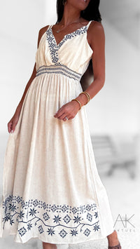 Robe longue brodée beige et bleu marine – Dos smocké & bretelles fines
