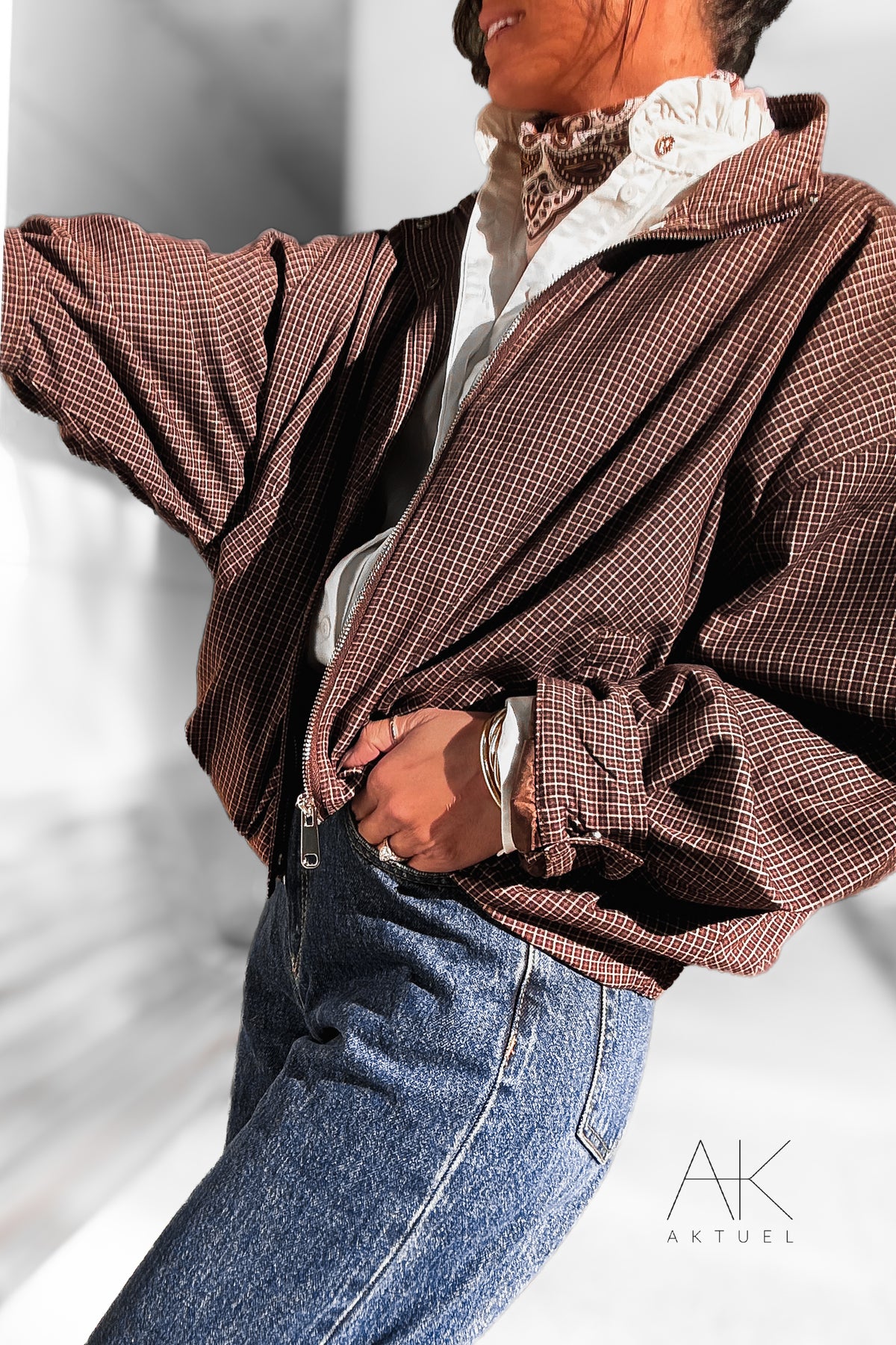 Veste courte à carreaux marron