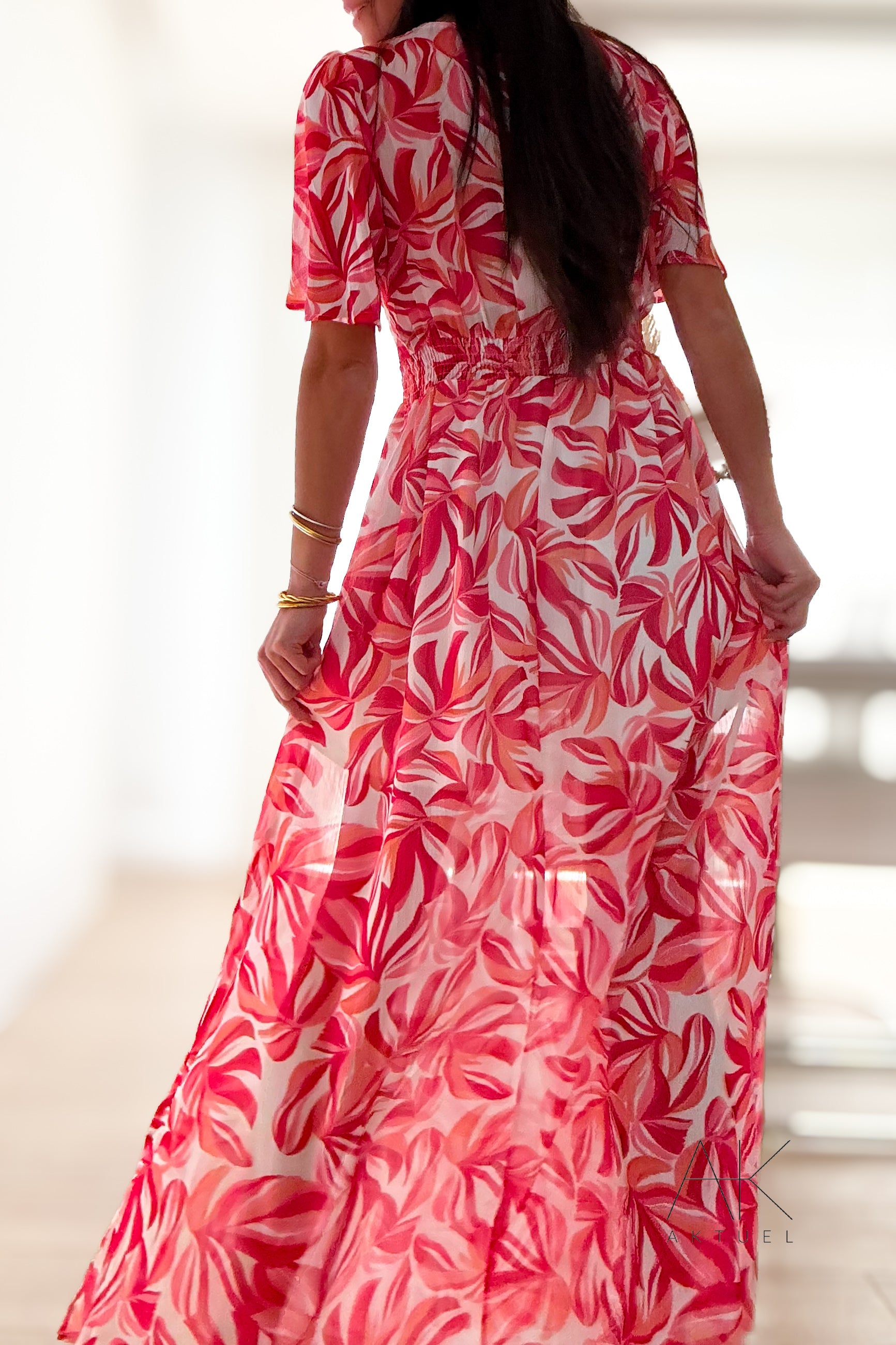 Robe longue à feuillage rouge corail