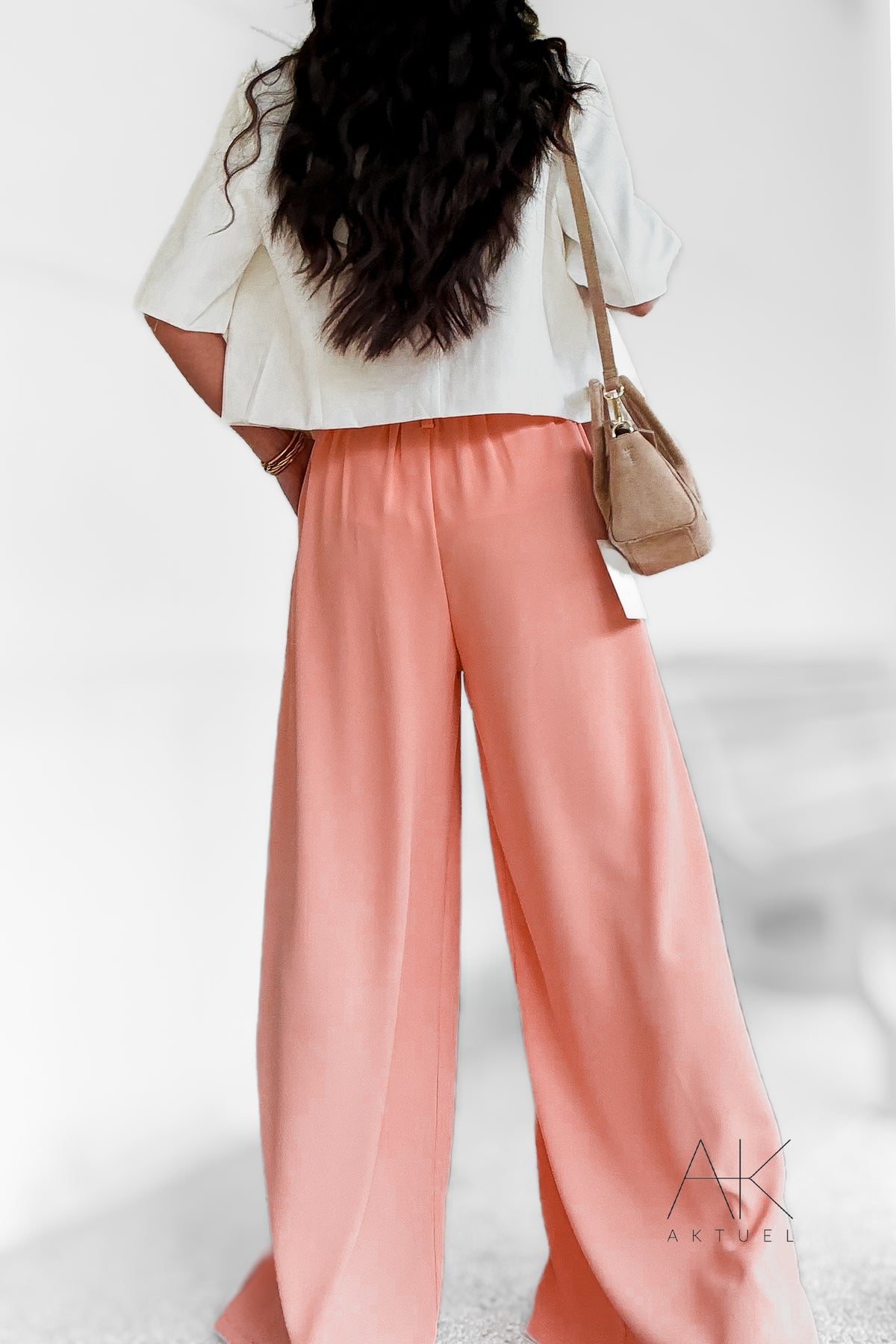 Pantalon orange saumon coupe large