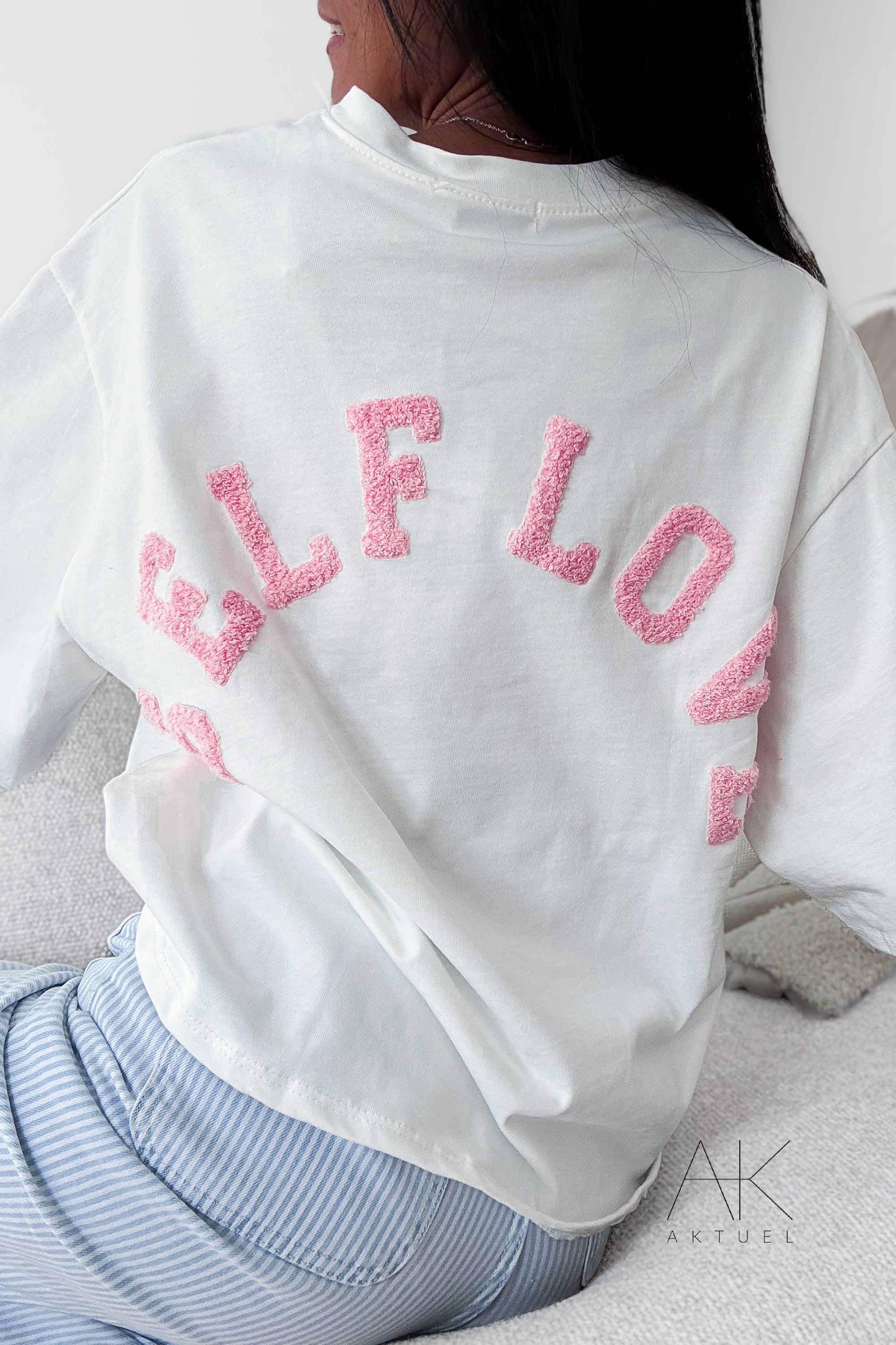 T-shirt “SELF LOVE”