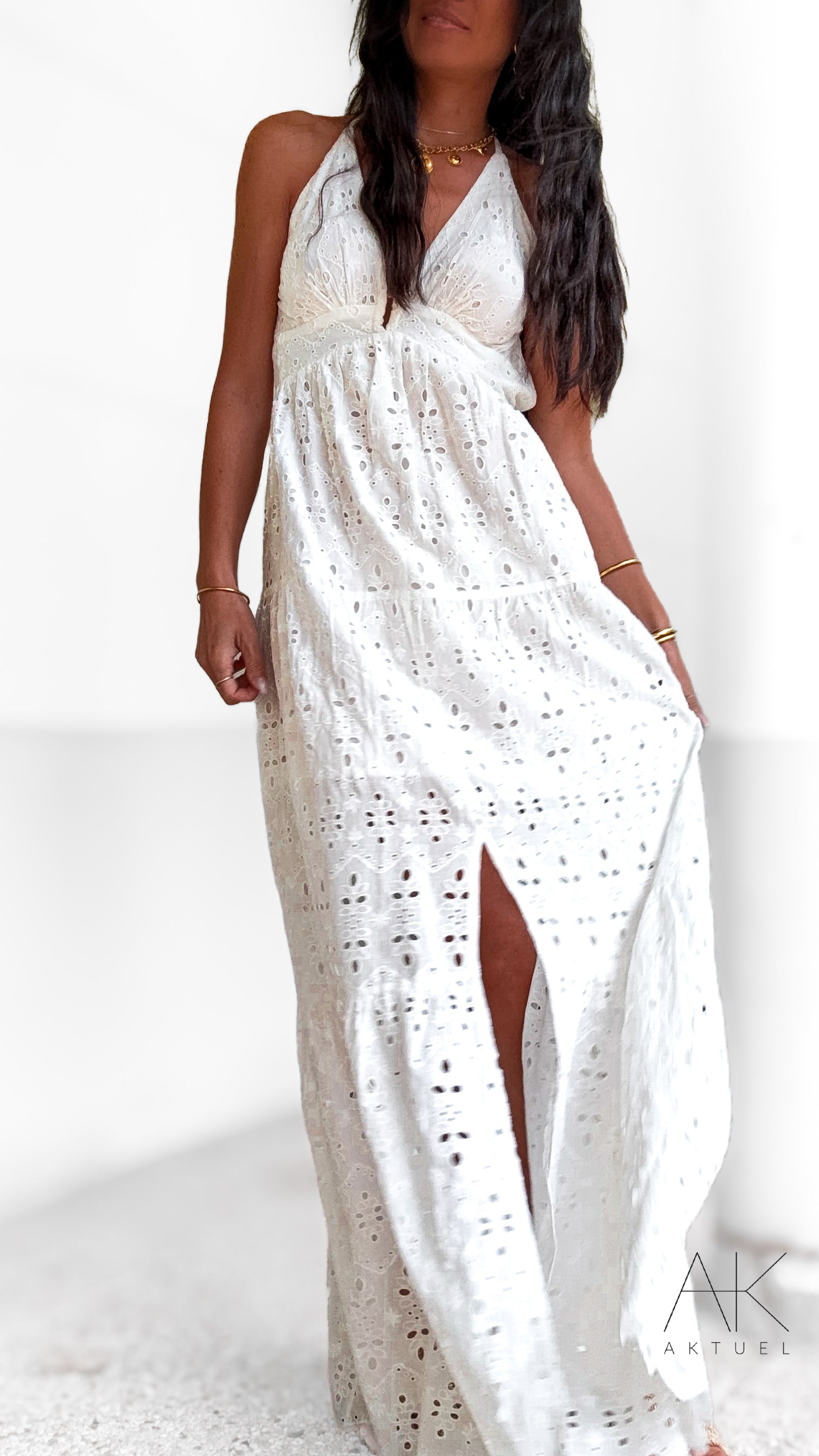 Robe longue broderie anglaise blanche