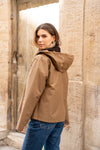 Parka courte camel col contrastant déparlante