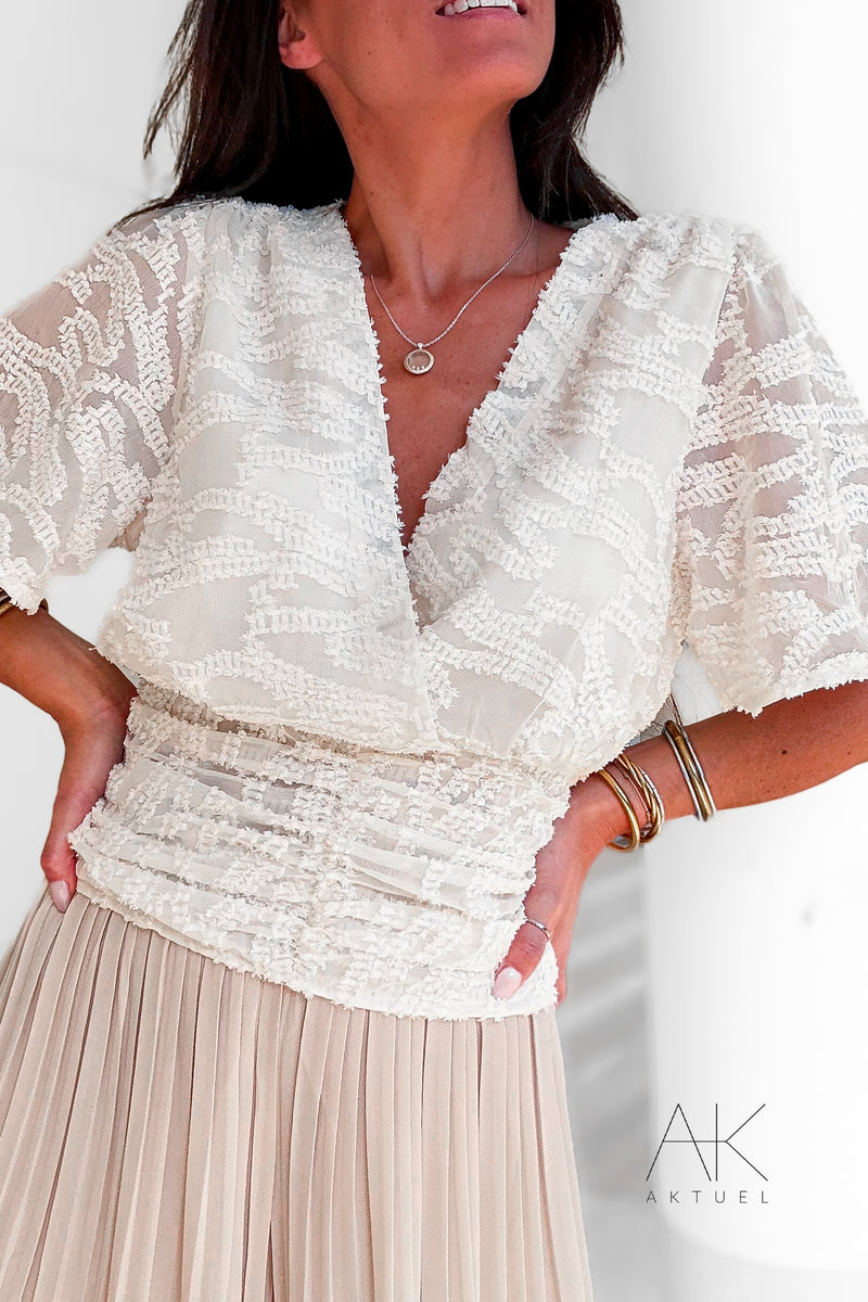 Top blanc texturé en relief