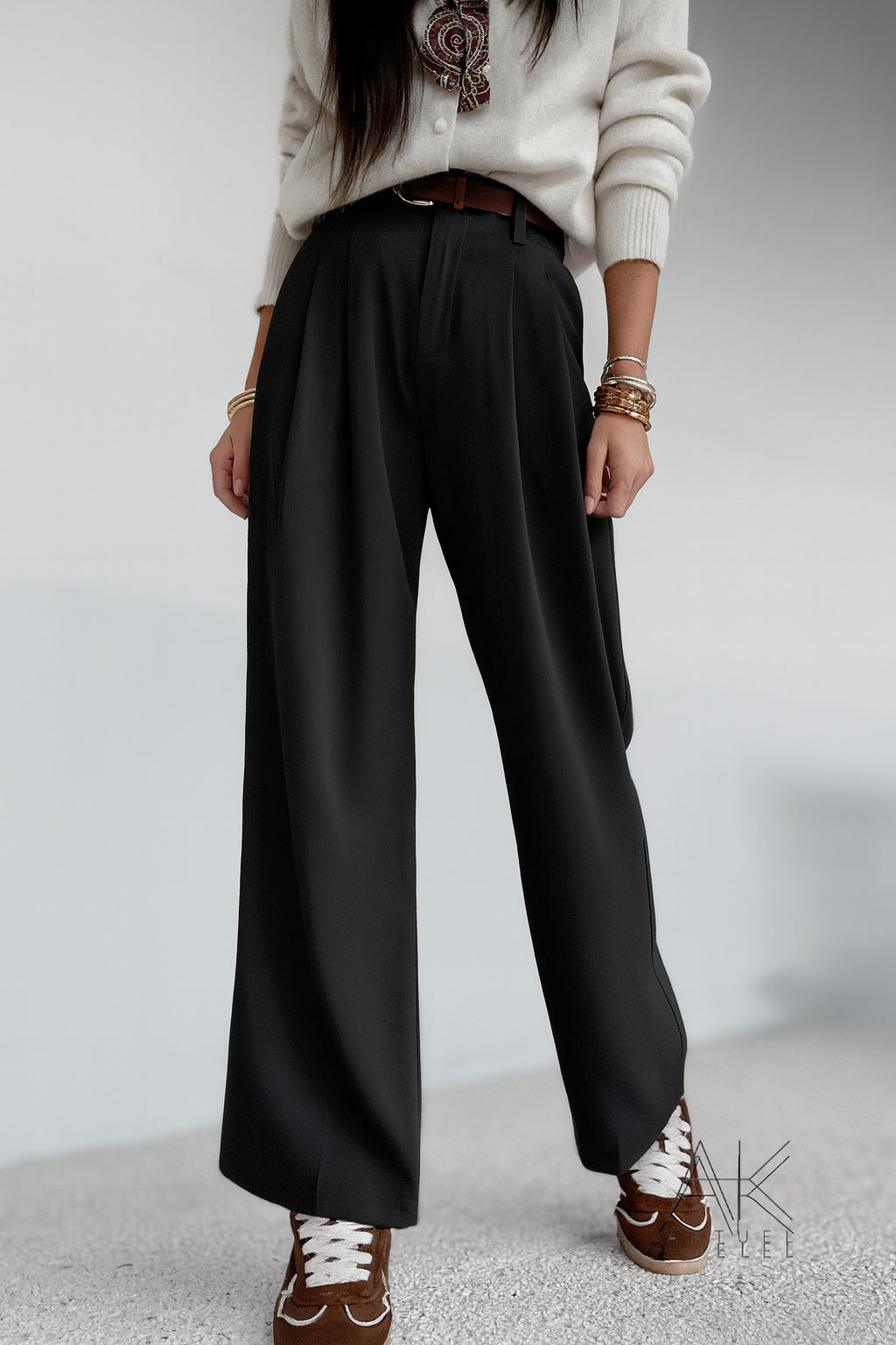 Pantalon noir à pinces fluide