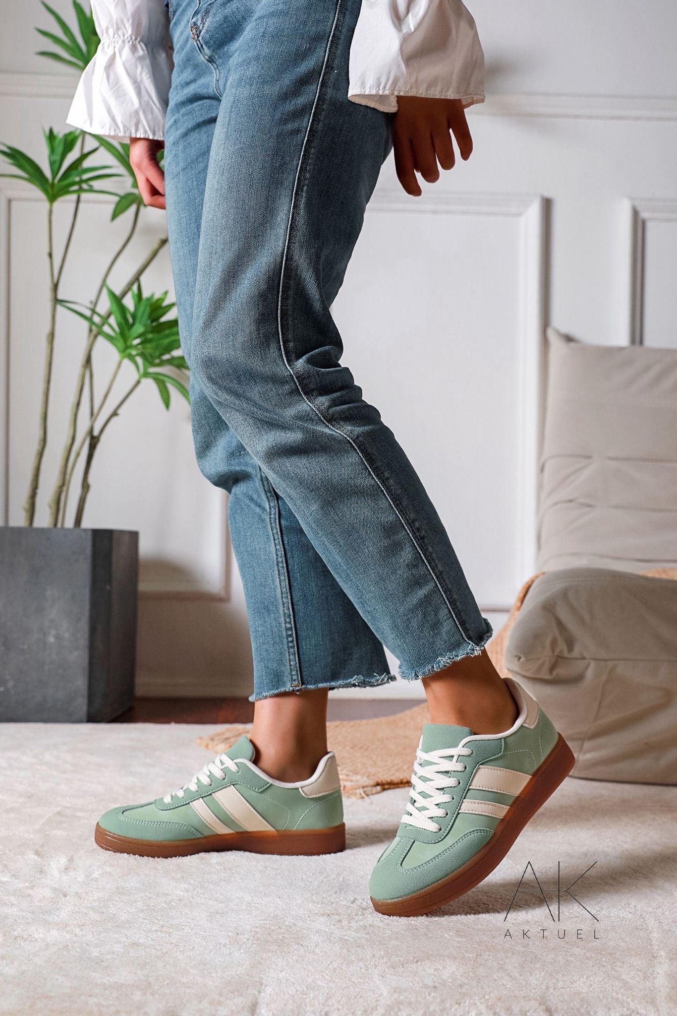 Baskets rétro à semelle gomme - Vert d’eau