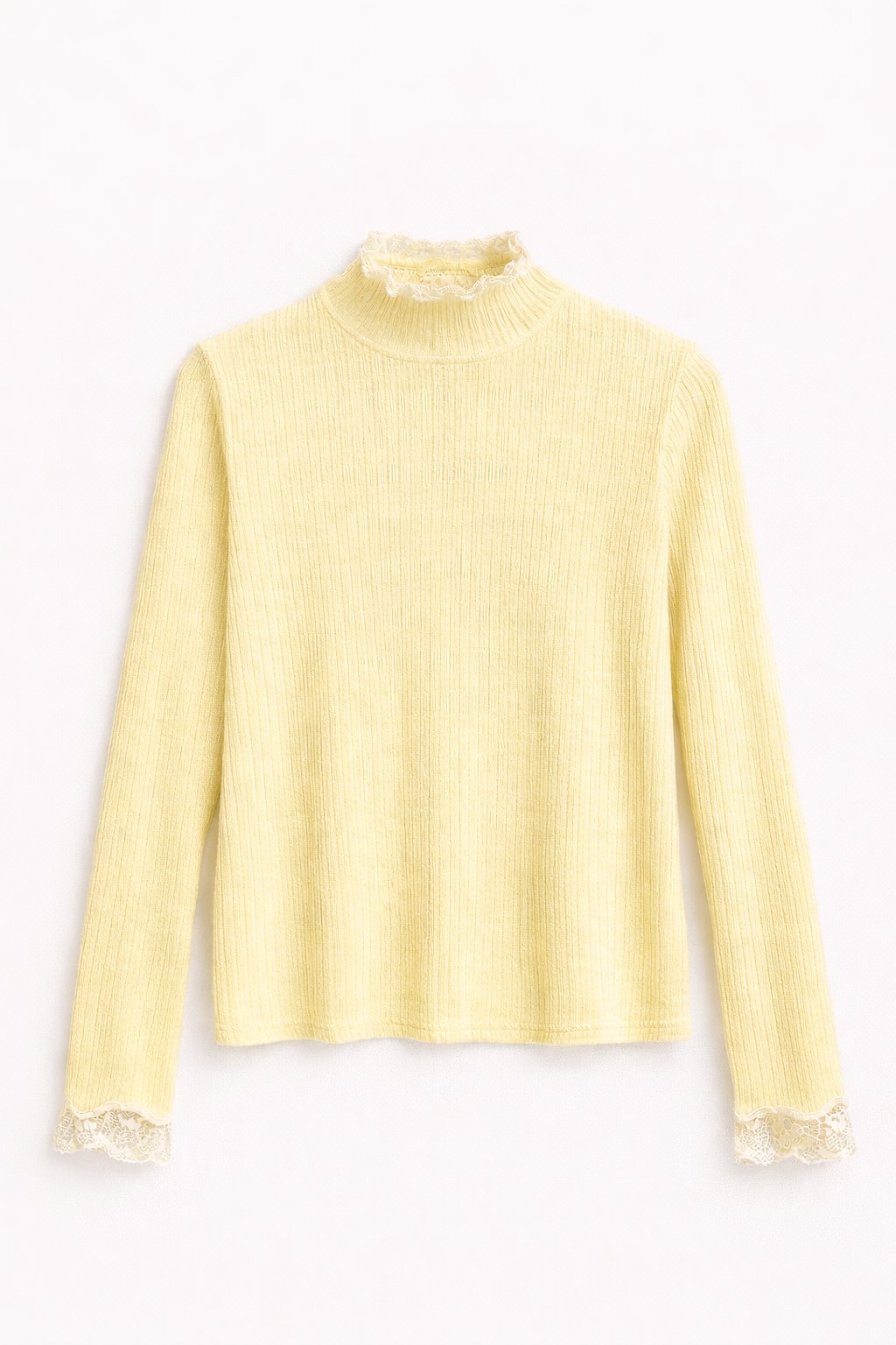 Pull côtelé jaune à détails dentelle