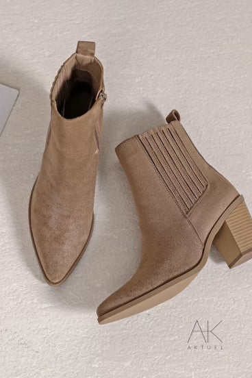 Bottines en daim beige