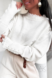 Pull Blanc en Maille avec Détails Dentelle