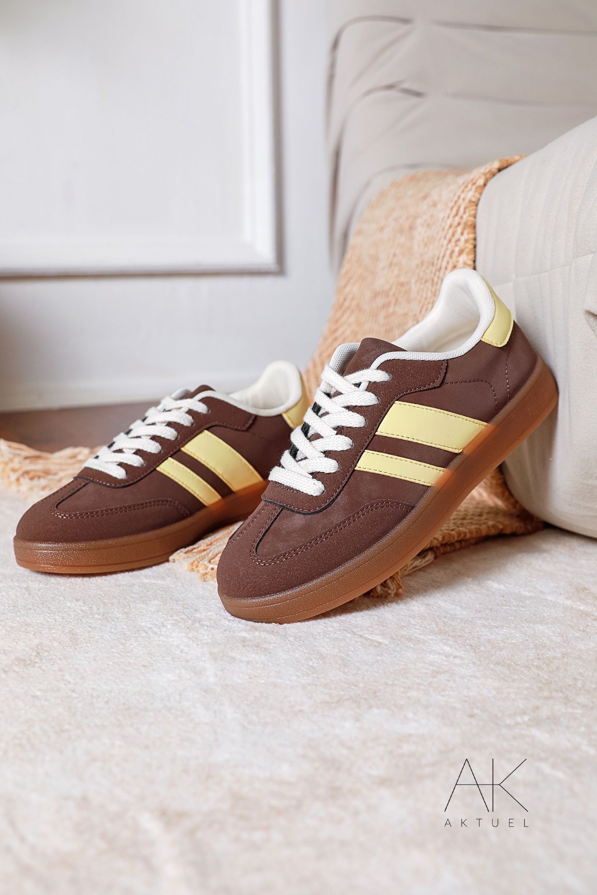 Baskets rétro à semelle gomme - Marron et Jaune
