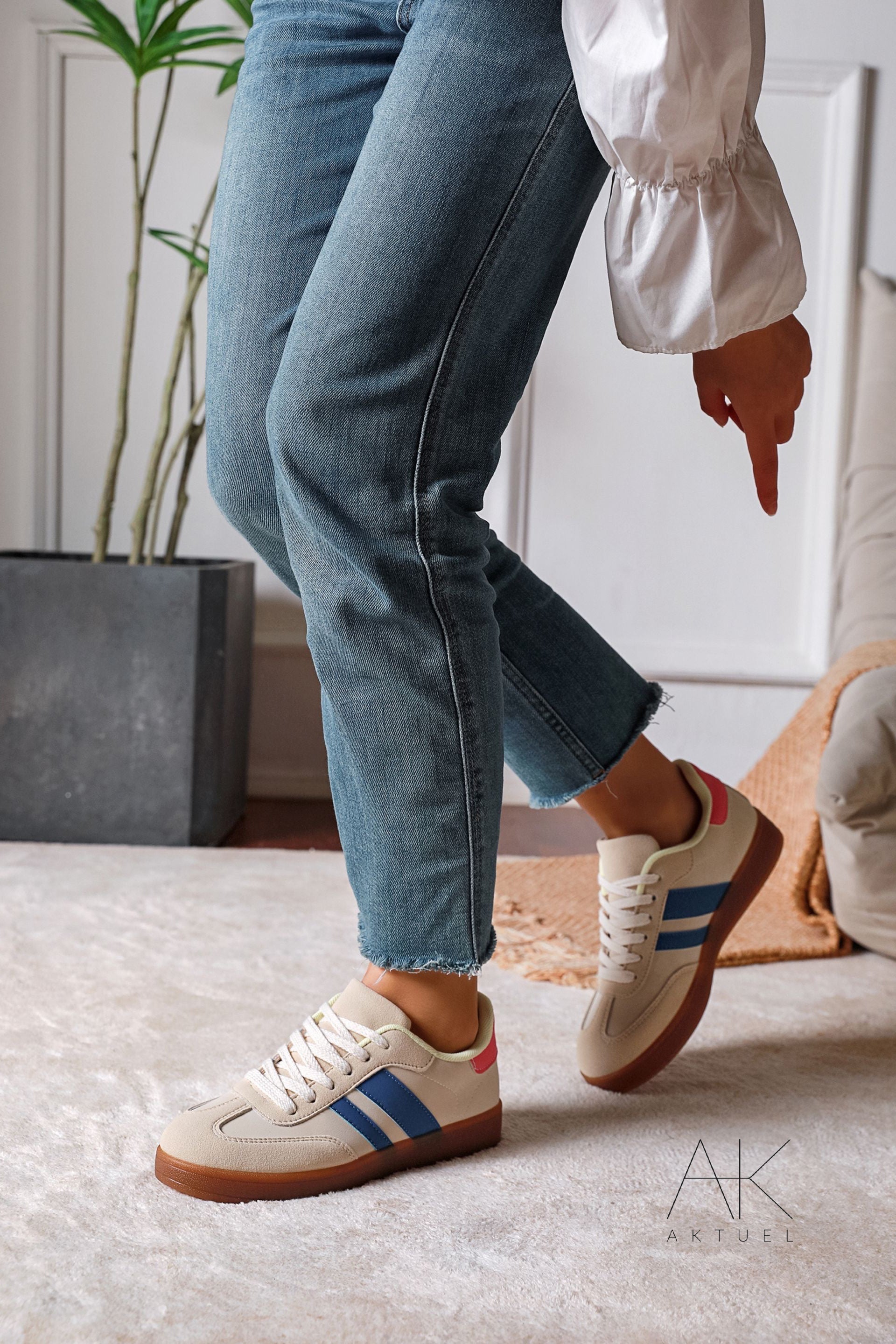 Baskets rétro à semelle gomme - Beige et bleu