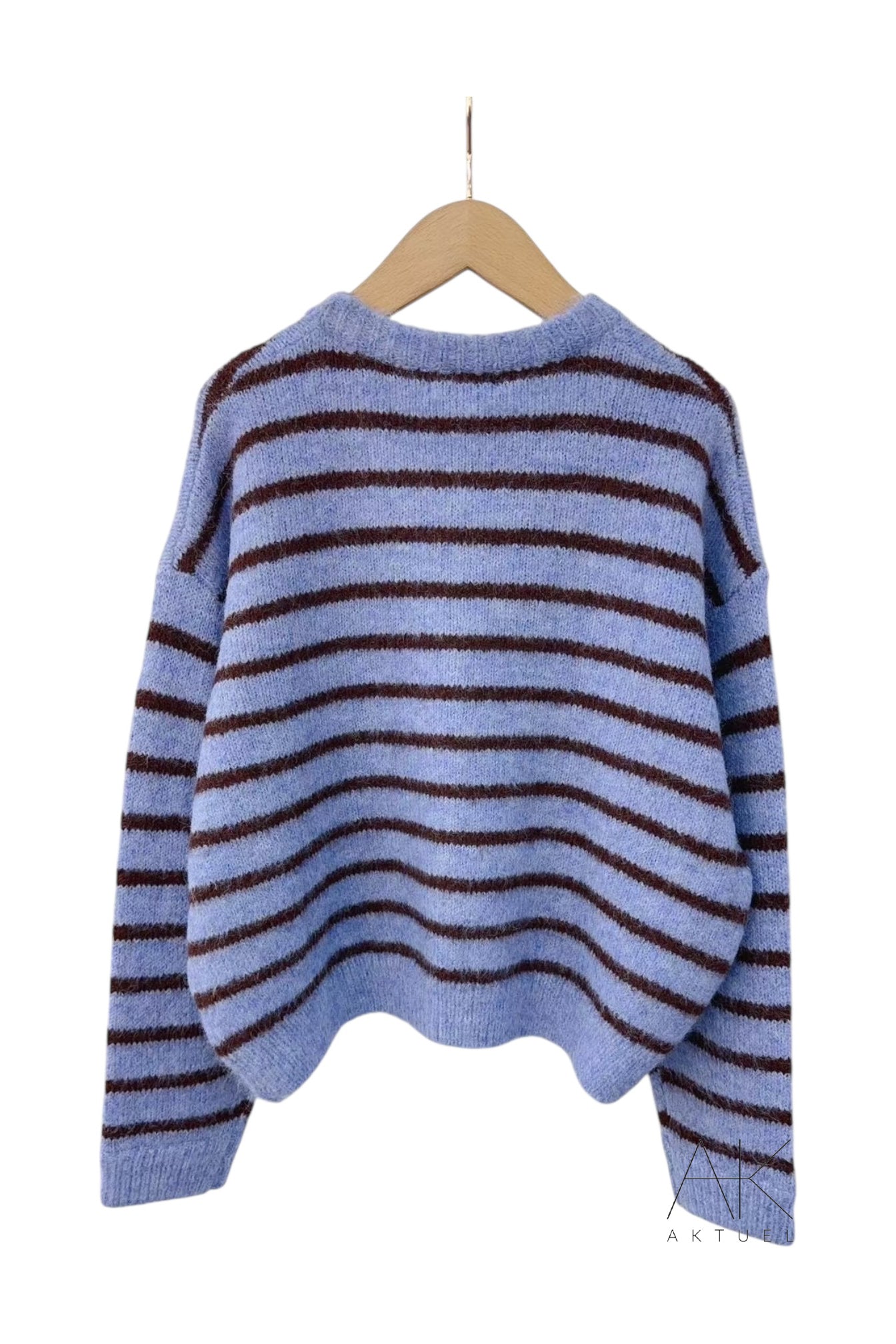 Gilet rayé bleu et marron