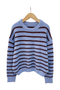Pull rayé bleu et marron